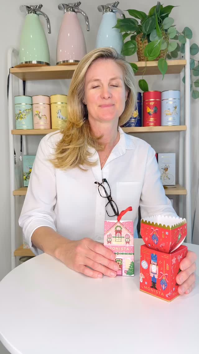 ⏰ THE CHRISTMAS COUNTDOWN IS ON!
Don’t risk missing out - order your Monista tea gifts now.
🏠 Christmas Tea Houses • 8 French Earl Grey Loose Leaf Pyramid Tea Bags
🎄 Christmas Bon Bons • 8 Very English Breakfast Loose Leaf Pyramid Tea Bags
🎁 Luxury Gifts • Plastic-Free • Planet-Friendly
🇦🇺 Hand-Blended in Melbourne
💌 Add a personalised gift note
🚚 Free shipping over $75