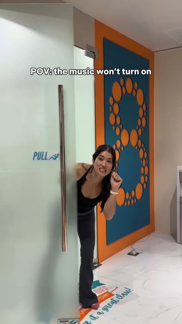 They are called a ✨Front Desk Rockstar✨ for a reas…