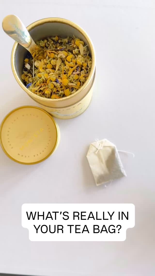 Camomile Tea Bag vs Monista Loose Leaf 🍃
Not all camomile tea is created equal.
Inside many standard tea bags you will find fine tea dust and broken particles. Inside Monista’s Camomile on the Nile… Premium loose leaf botanicals you can actually see ~ camomile flowers, spearmint, lemon myrtle, calendula and cornflower.
Beautiful ingredients. Better flavour. A premium cup of tea
Discover premium loose leaf tea with Monista.