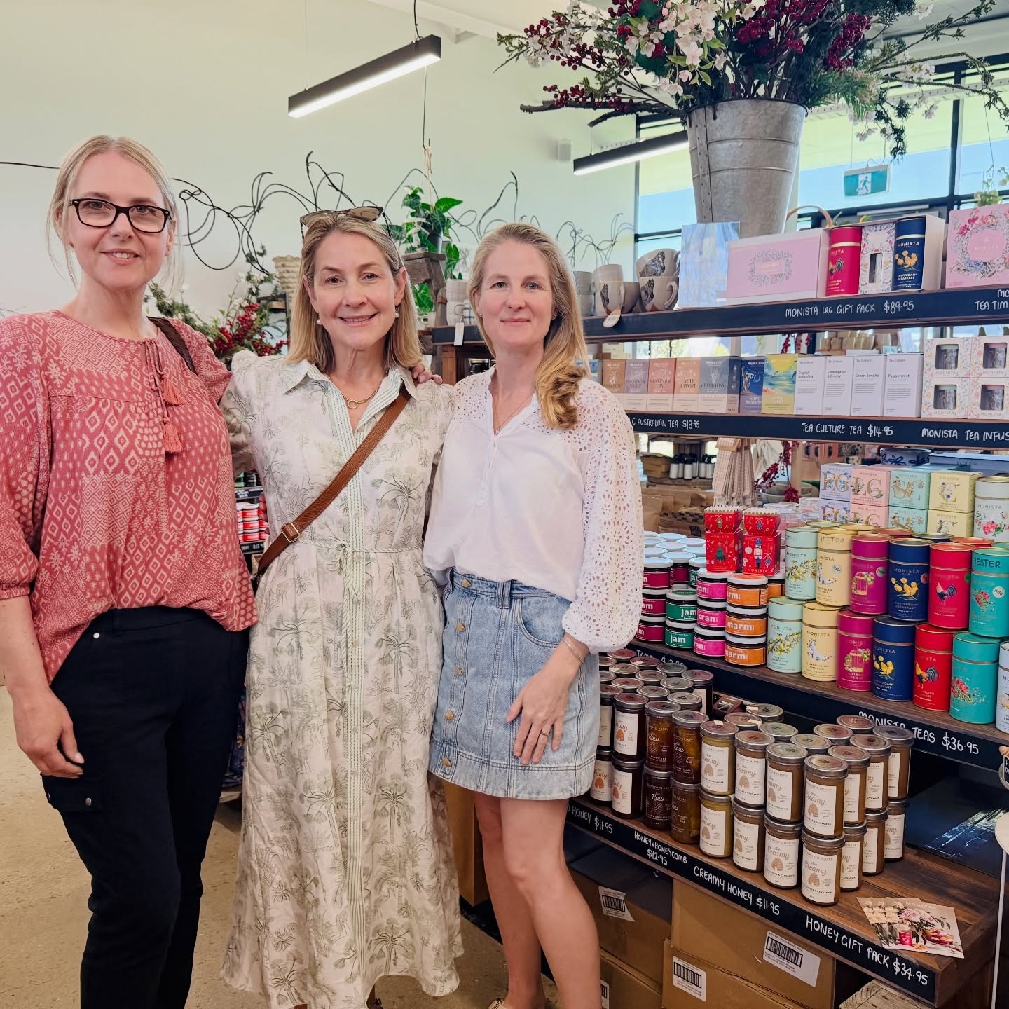 Today, the Monista ladies spent a beautiful afternoon visiting one of our favourite stockists, @theorchardatmontague. We enjoyed a delicious lunch at @stellaskitchen.theorchard, followed by a little browsing and lovely conversations with the wonderful team at The Orchard.
We truly admire their commitment to supporting local makers, the quality of both produce and products is exceptional. The store is brimming with thoughtful Christmas gifts, making it an absolute joy to explore. 💝✨