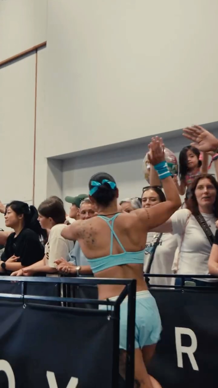 News & Insights 13 Some might be racing solo.
But no one’s out here doing it alone.
Over 100 Fitstoppers showed up at HYROX Auckland.
First-timers. Veterans. Elite-level athletes.
All backed by the same thing: community.
If cheering on your people was a sport,
we’d be on the podium every time.
And if you’re watching this thinking, that could never be me — this is your reminder that it ABSOLUTELY could.