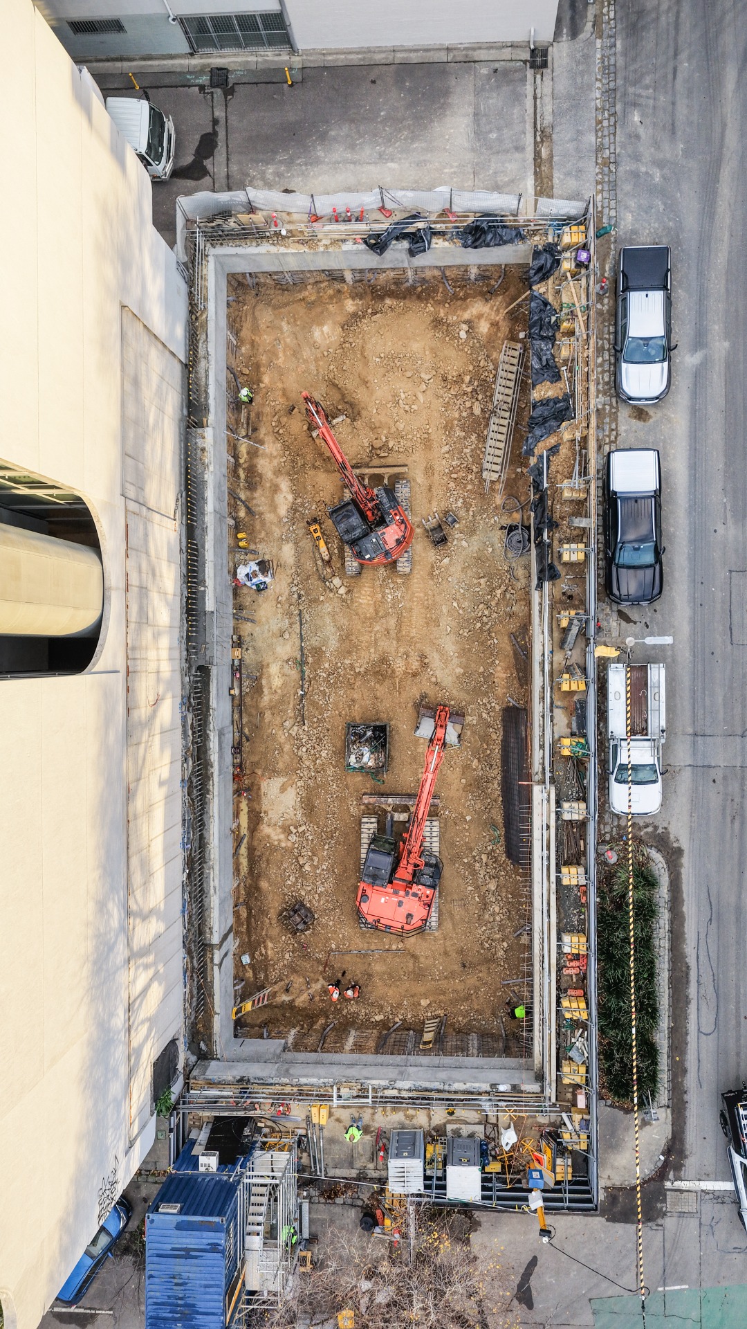 235 Napier | Building momentum below ground. Straight back into Basement Level 2 preparations as the team progresses reinforcement…