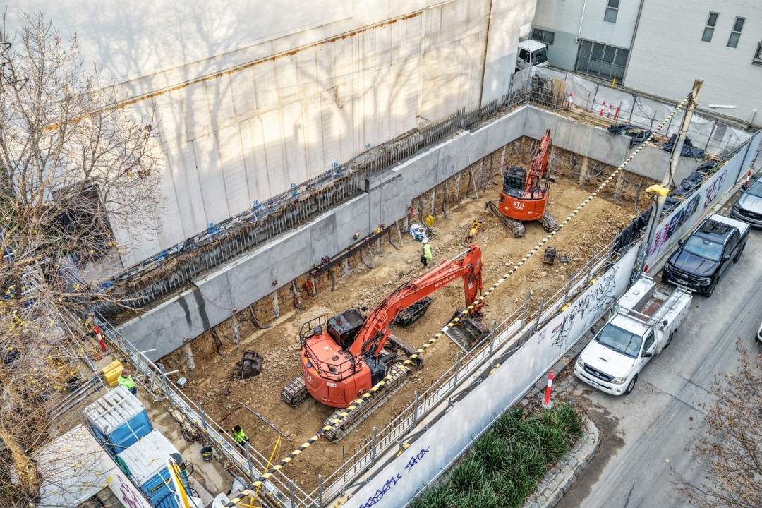 Following the completion of Basement Level 1 shotcrete, the team has moved straight into reinforcement works ahead of Basement Lev…