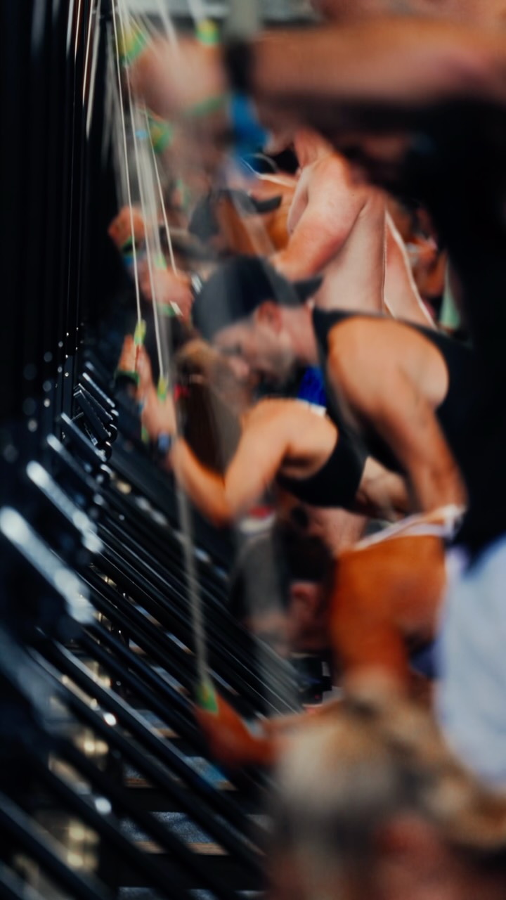 Northcote 20 Still not over this weekend.
Competitions like HYROX are about more than race day. They’re about having a goal to train for, a team behind you, and the chance to prove to yourself that you can do hard things.
And that finish line feeling makes it all worth it.
300+ Fitstoppers showed up in Sydney and did exactly that.