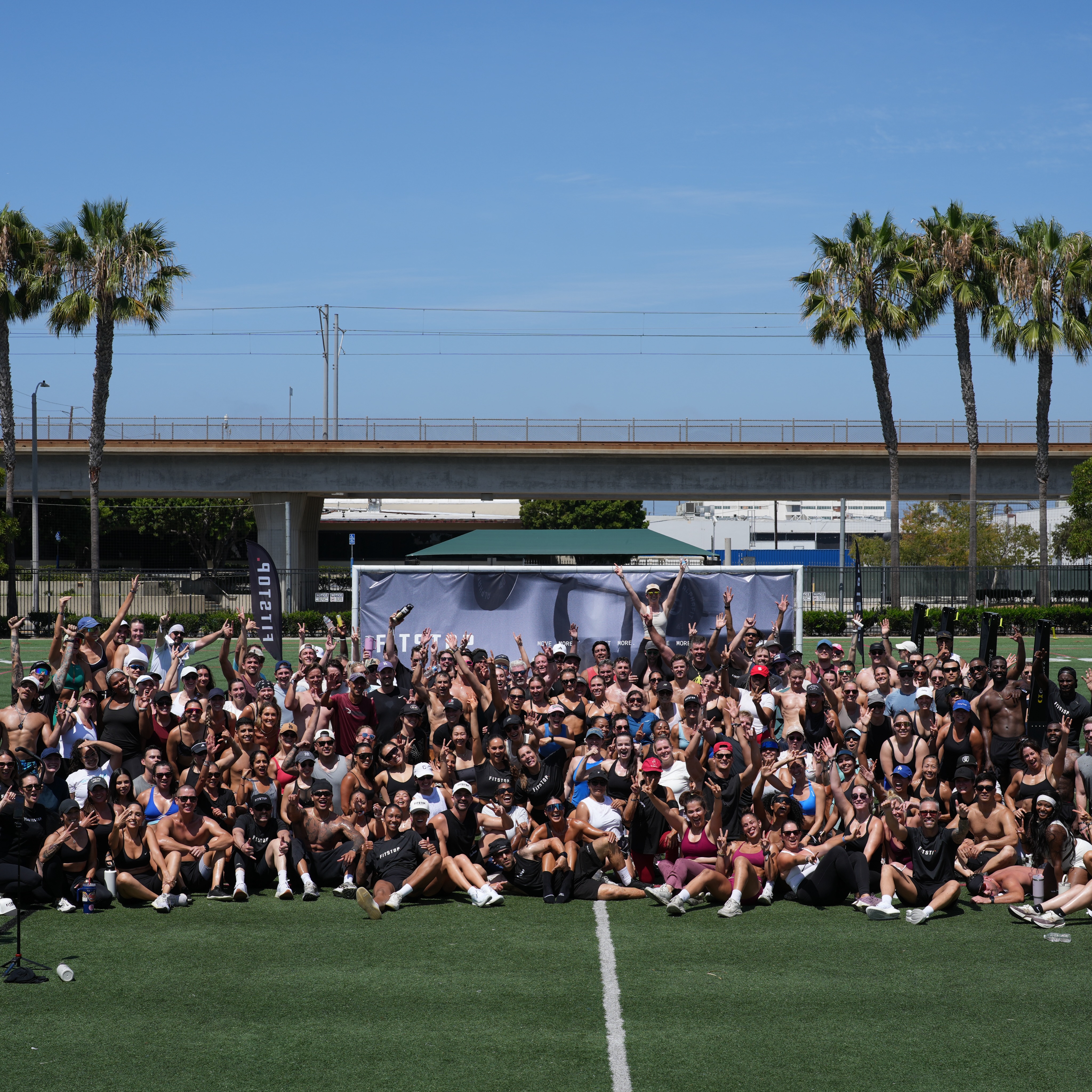 Bundall 33 Hundreds of people. One workout. One community. One UNREAL day.
This is Fitstop. .