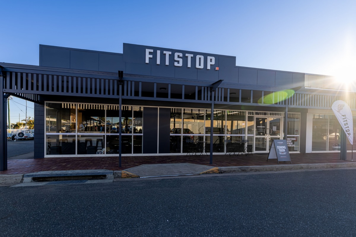 Manuka 15 New studio, warming up. In just 12 hours, we open the doors to @fitstop_biloela — our 173rd home. Last night, our trainers ran the studio through its very first sessions alongside the HQ crew, plus a few lucky friends and family who got the sneak peek before anyone else. Here’s a look at the space coming to life! See you in the morning, Bilo ☀️